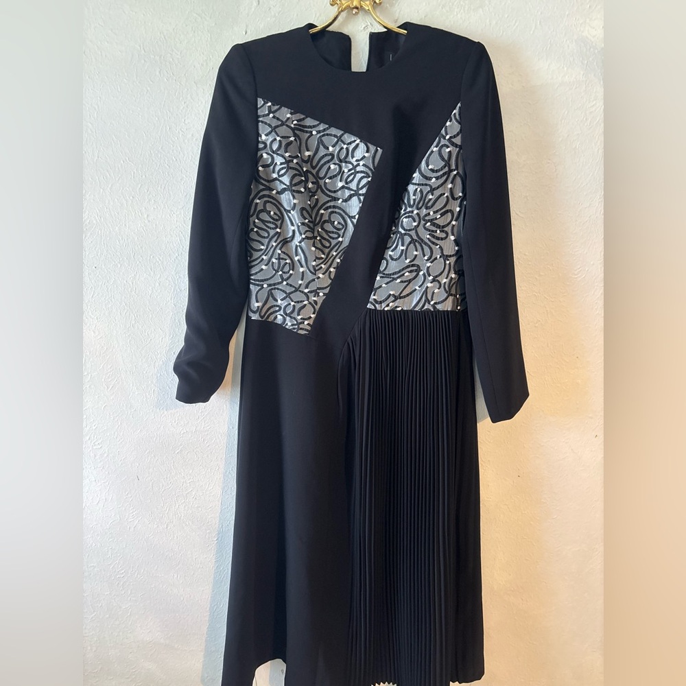 Lara Lei Black and Gray Dress‎